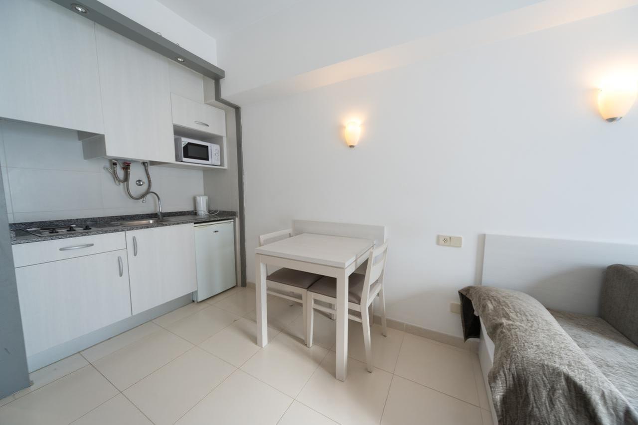 Cabot Tres Torres Apartamentos Playa de Palma  Eksteriør billede